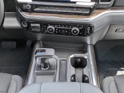 Chevrolet Silverado 1500 LT 2WD Crew Cab 147" 2026 — side view