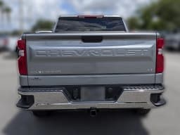 Chevrolet Silverado 1500 LT 2WD Crew Cab 147" 2026 — side view