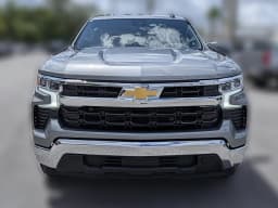 Chevrolet Silverado 1500 LT 2WD Crew Cab 147" 2026 — side view