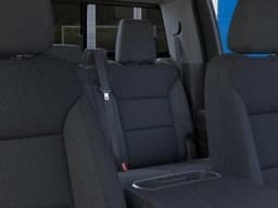 Chevrolet Silverado 1500 LT 2WD Crew Cab 147" 2026 — side view