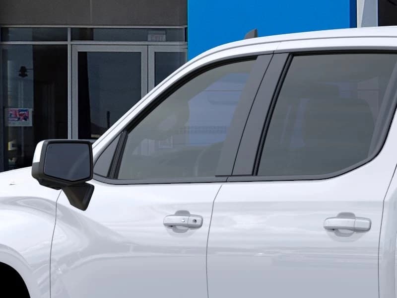 Chevrolet Silverado 1500 LT 2WD Crew Cab 147" 2026 — side view
