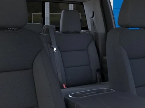 Chevrolet Silverado 1500 LT 2WD Crew Cab 147" 2026 — side view