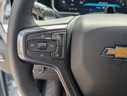 Chevrolet Silverado 1500 High Country 2WD Crew Cab 147" 2026 — side view