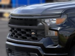 Chevrolet Silverado 1500 Custom 4WD Crew Cab 147" 2026 — side view