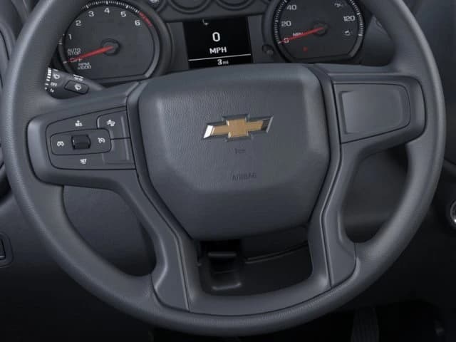 Chevrolet Silverado 1500 Custom 4WD Crew Cab 147" 2026 — side view