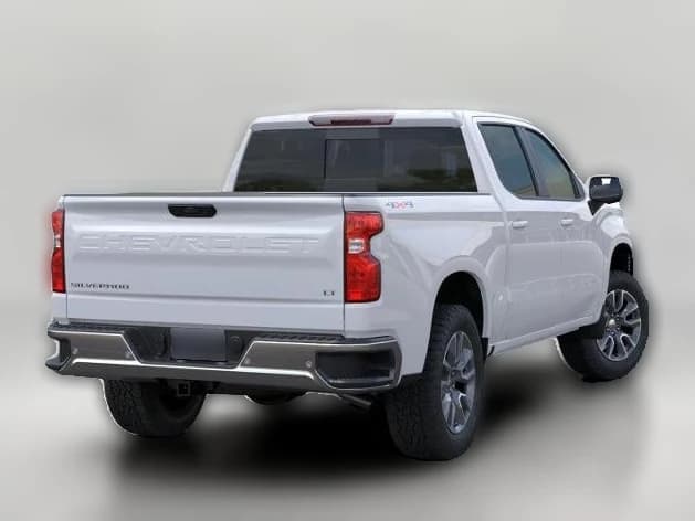 Chevrolet Silverado 1500 LT 4WD Crew Cab 147" 2026 — side view