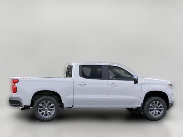 Chevrolet Silverado 1500 LT 4WD Crew Cab 147" 2026 — side view