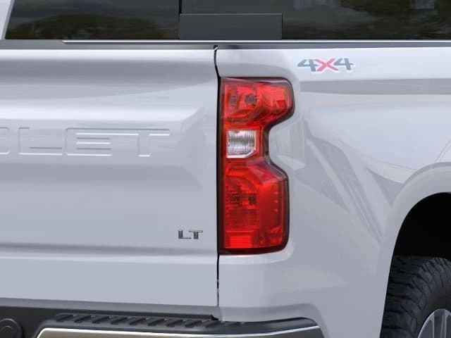 Chevrolet Silverado 1500 LT 4WD Crew Cab 147" 2026 — side view