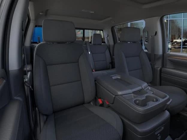 Chevrolet Silverado 1500 LT 4WD Crew Cab 147" 2026 — side view
