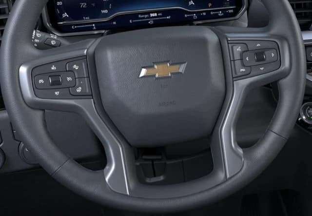Chevrolet Silverado 1500 LT 4WD Crew Cab 147" 2026 — side view