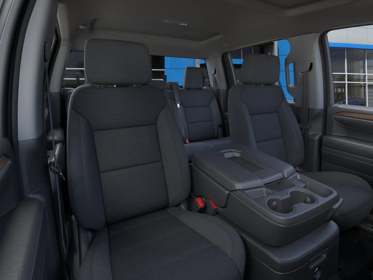 Chevrolet Silverado 1500 LT 4WD Crew Cab 147" 2026 — side view