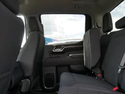 Chevrolet Silverado 1500 LT 4WD Crew Cab 147" 2026 — side view