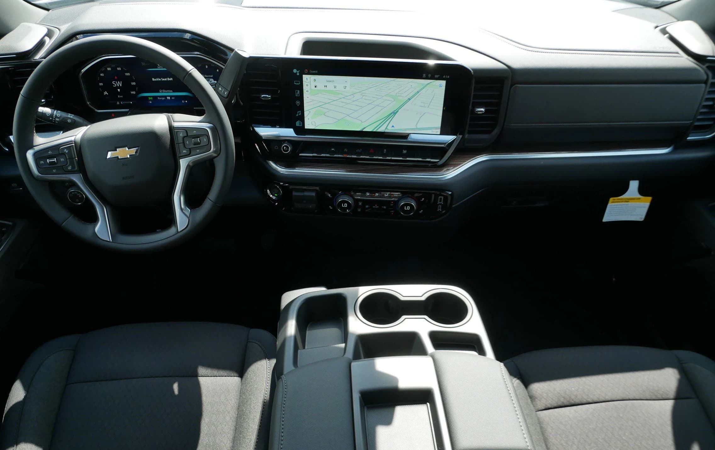 Chevrolet Silverado 1500 LT 4WD Crew Cab 147" 2026 — side view