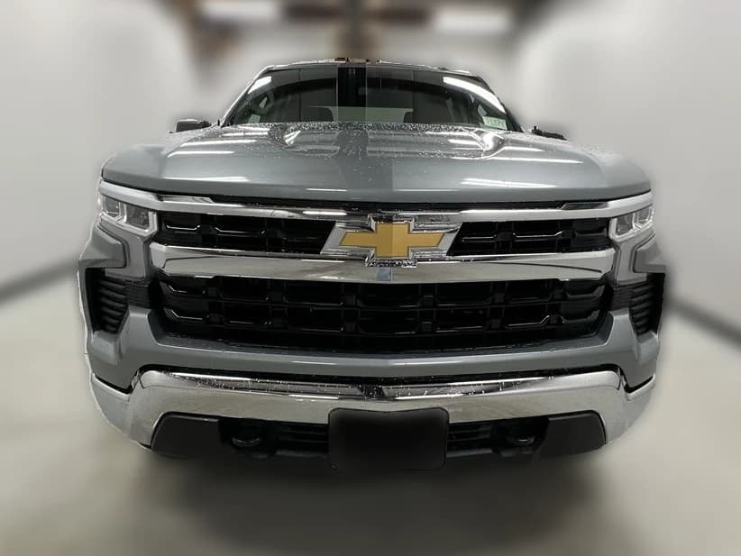 Chevrolet Silverado 1500 LT 4WD Crew Cab 147" 2026 — side view