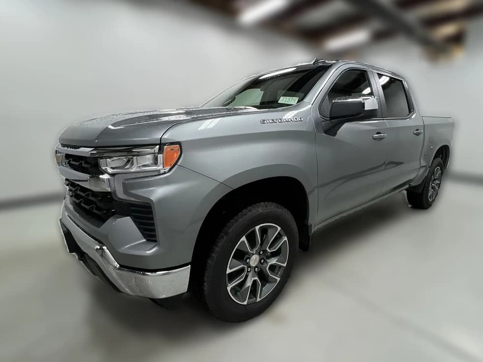 Chevrolet Silverado 1500 LT 4WD Crew Cab 147" 2026 — side view
