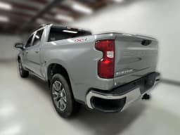 Chevrolet Silverado 1500 LT 4WD Crew Cab 147" 2026 — side view