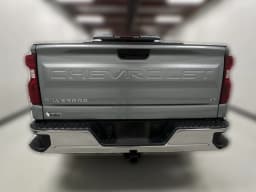 Chevrolet Silverado 1500 LT 4WD Crew Cab 147" 2026 — side view
