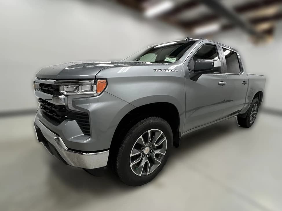 Chevrolet Silverado 1500 LT 4WD Crew Cab 147" 2026 — side view