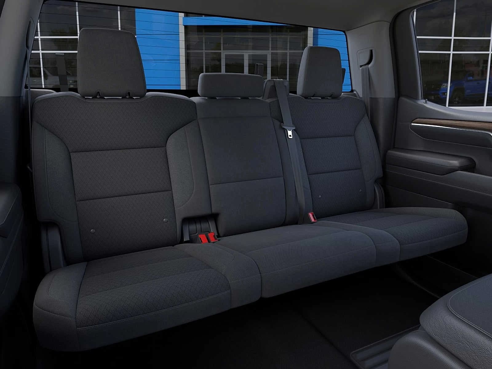 Chevrolet Silverado 1500 LT 4WD Crew Cab 147" 2026 — side view