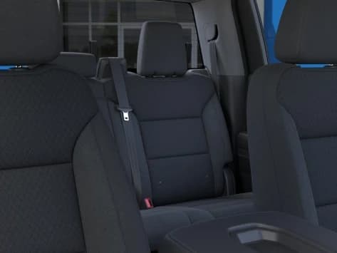 Chevrolet Silverado 1500 LT 4WD Crew Cab 147" 2026 — side view