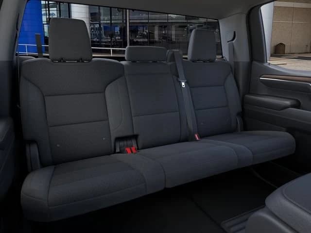 Chevrolet Silverado 1500 LT 4WD Crew Cab 147" 2026 — side view