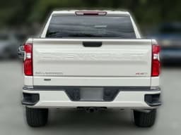 Chevrolet Silverado 1500 RST 4WD Crew Cab 147" 2026 — side view