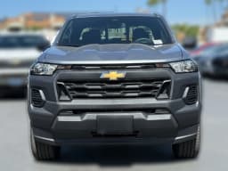 Chevrolet Colorado 2WD Work Truck Crew Cab 2026 — side view