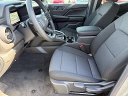 Chevrolet Colorado 2WD Work Truck Crew Cab 2026 — side view