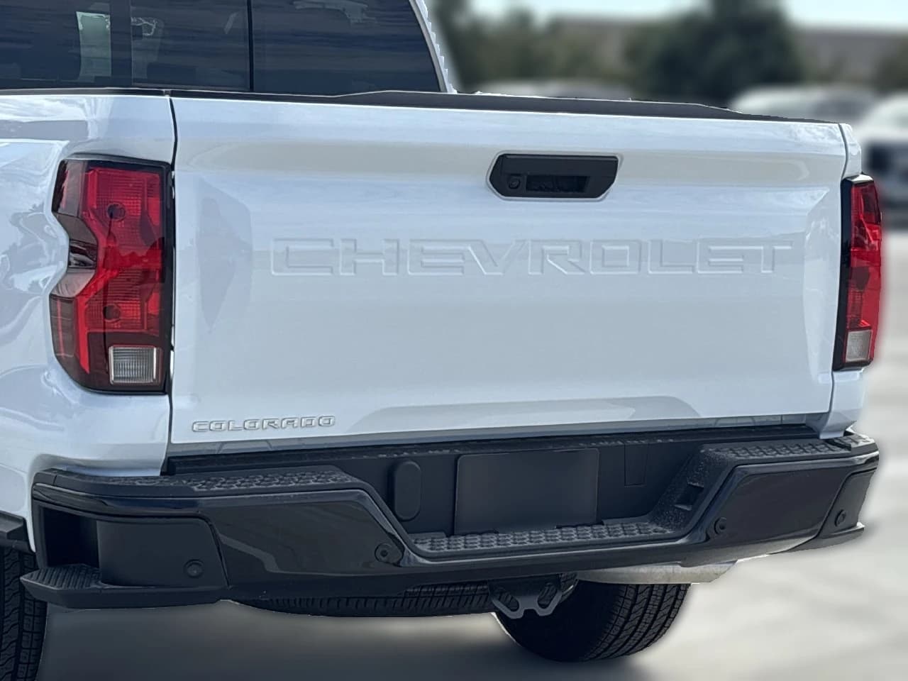 Chevrolet Colorado 2WD Work Truck Crew Cab 2026 — side view