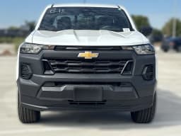 Chevrolet Colorado 2WD Work Truck Crew Cab 2026 — side view
