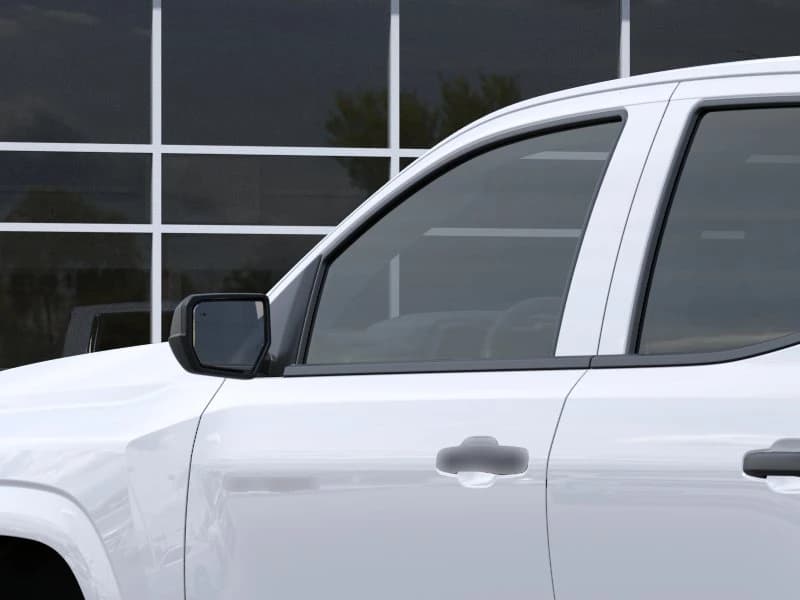 Chevrolet Colorado 2WD Work Truck Crew Cab 2026 — side view
