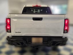 Chevrolet Colorado 2WD Work Truck Crew Cab 2026 — side view