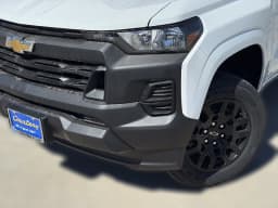 Chevrolet Colorado 2WD Work Truck Crew Cab 2026 — side view