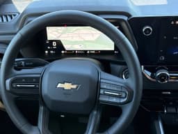 Chevrolet Colorado 2WD Work Truck Crew Cab 2026 — side view