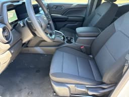Chevrolet Colorado 2WD Work Truck Crew Cab 2026 — side view