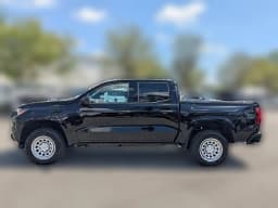 Chevrolet Colorado 2WD Work Truck Crew Cab 2026 — side view