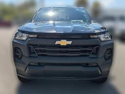 Chevrolet Colorado 2WD Work Truck Crew Cab 2026 — side view