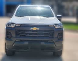Chevrolet Colorado 2WD Work Truck Crew Cab 2026 — side view