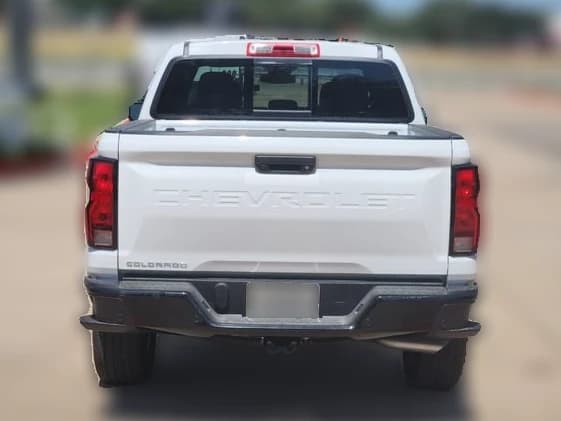 Chevrolet Colorado 2WD Work Truck Crew Cab 2026 — side view