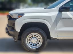 Chevrolet Colorado 2WD Work Truck Crew Cab 2026 — side view