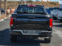 Chevrolet Colorado 2WD LT Crew Cab 2026 — side view