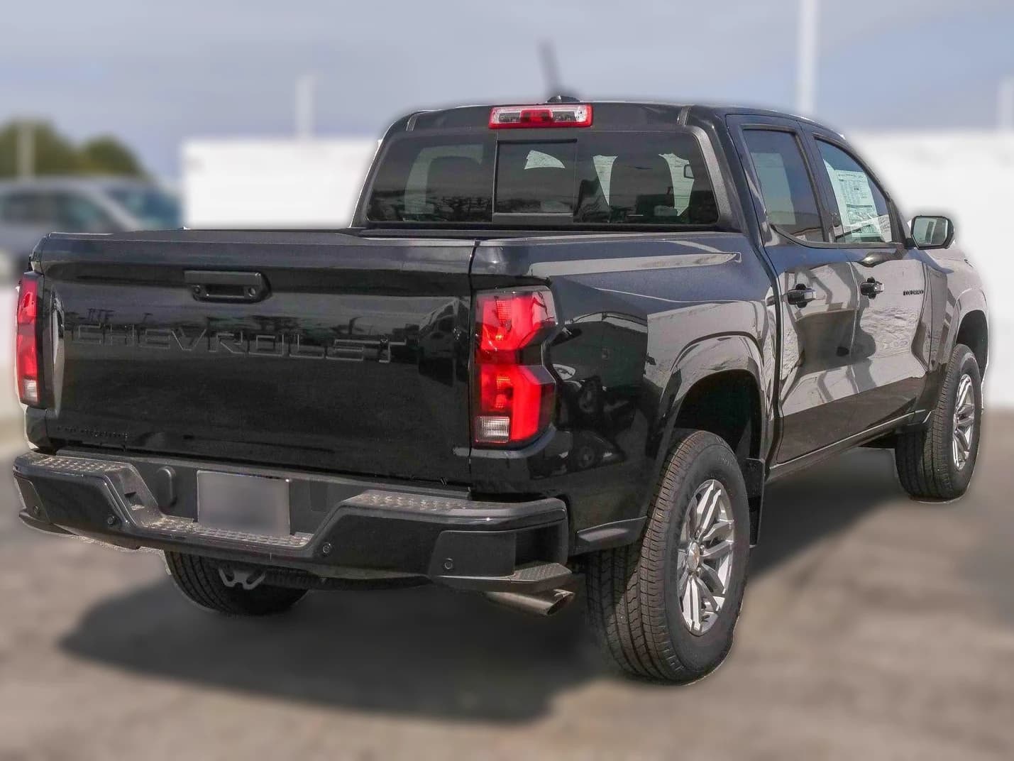 Chevrolet Colorado 2WD LT Crew Cab 2026 — side view