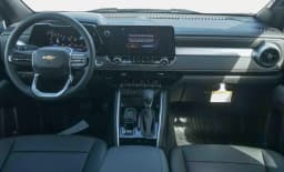 Chevrolet Colorado 2WD LT Crew Cab 2026 — side view