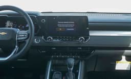 Chevrolet Colorado 2WD LT Crew Cab 2026 — side view