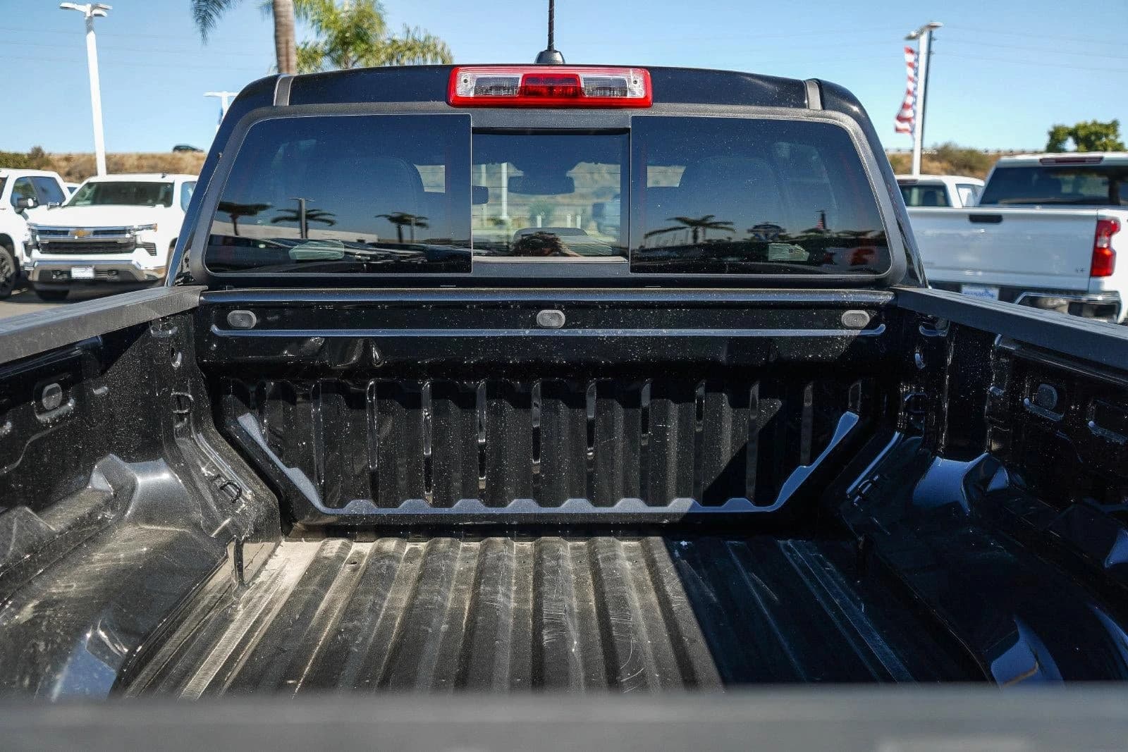 Chevrolet Colorado 2WD LT Crew Cab 2026 — side view