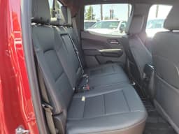 Chevrolet Colorado 2WD LT Crew Cab 2026 — side view