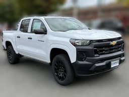 Chevrolet Colorado 4WD Work Truck Crew Cab 2026 — side view