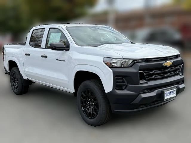 Chevrolet Colorado 4WD Work Truck Crew Cab 2026 — side view