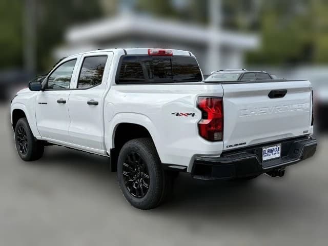 Chevrolet Colorado 4WD Work Truck Crew Cab 2026 — side view