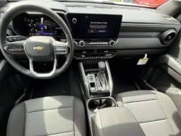 Chevrolet Colorado 4WD Work Truck Crew Cab 2026 — side view